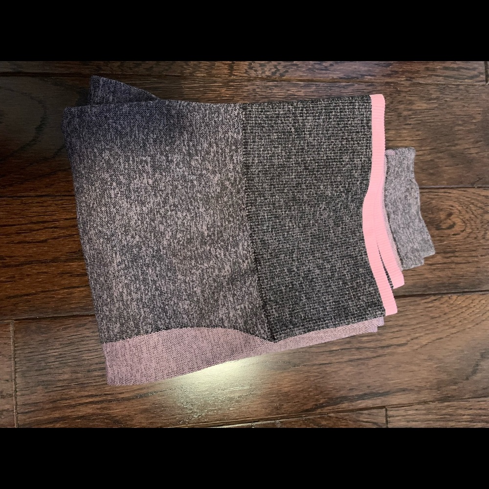 JULY SALE! Seamless leggings from PINK